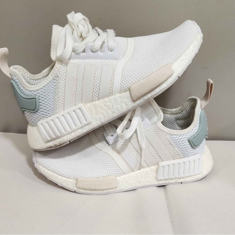 Adidas Women NMD White/Tactile Green sz 5.5